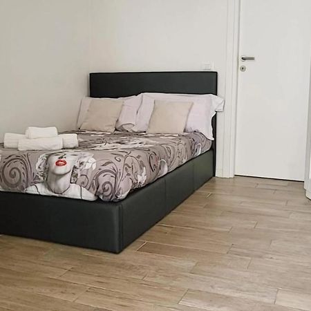 ᗰiki ᕼouտᗴ 2 Apartamento Florencia Exterior foto