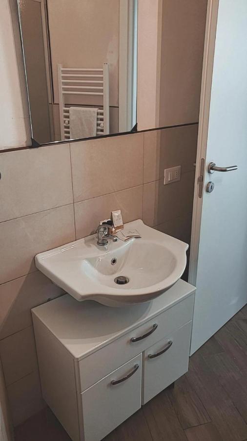 ᗰiki ᕼouտᗴ 2 Apartamento Florencia Exterior foto